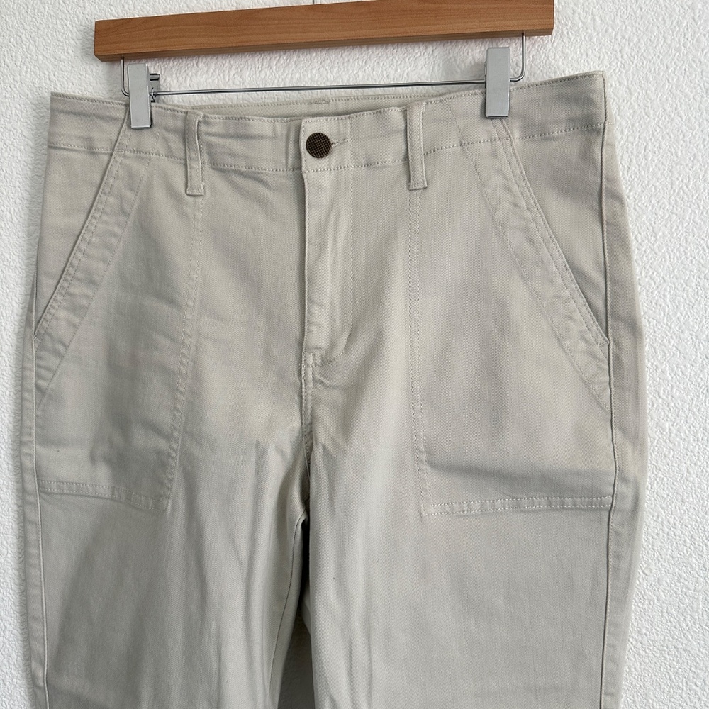 CAbi Compass pant, Style 6264, Oyster, Spring 23, Size 12 - Picture 9 of 15